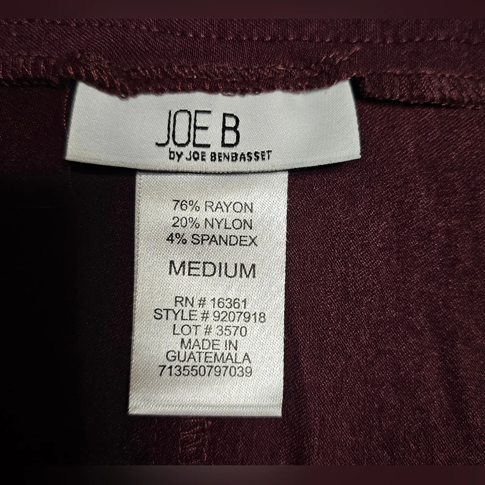 Joe B. by Joe Benbasset Burgundy Skirt Black Lace Hem Size Medium Office Work